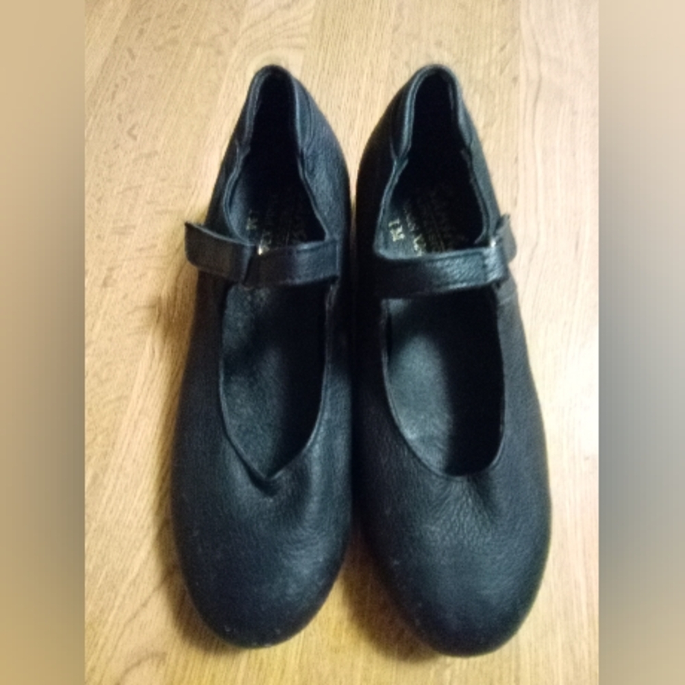 Sansha Expression Childrens "Tee-Twist" Leather Tap Shoe Size IM Model X24